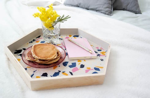 Creación de una encimera de terrazo con resina Pebeo : Paso 9