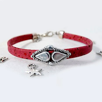 Tutoriel_bracelet_copines_perles_verre_amos_lacet_liege